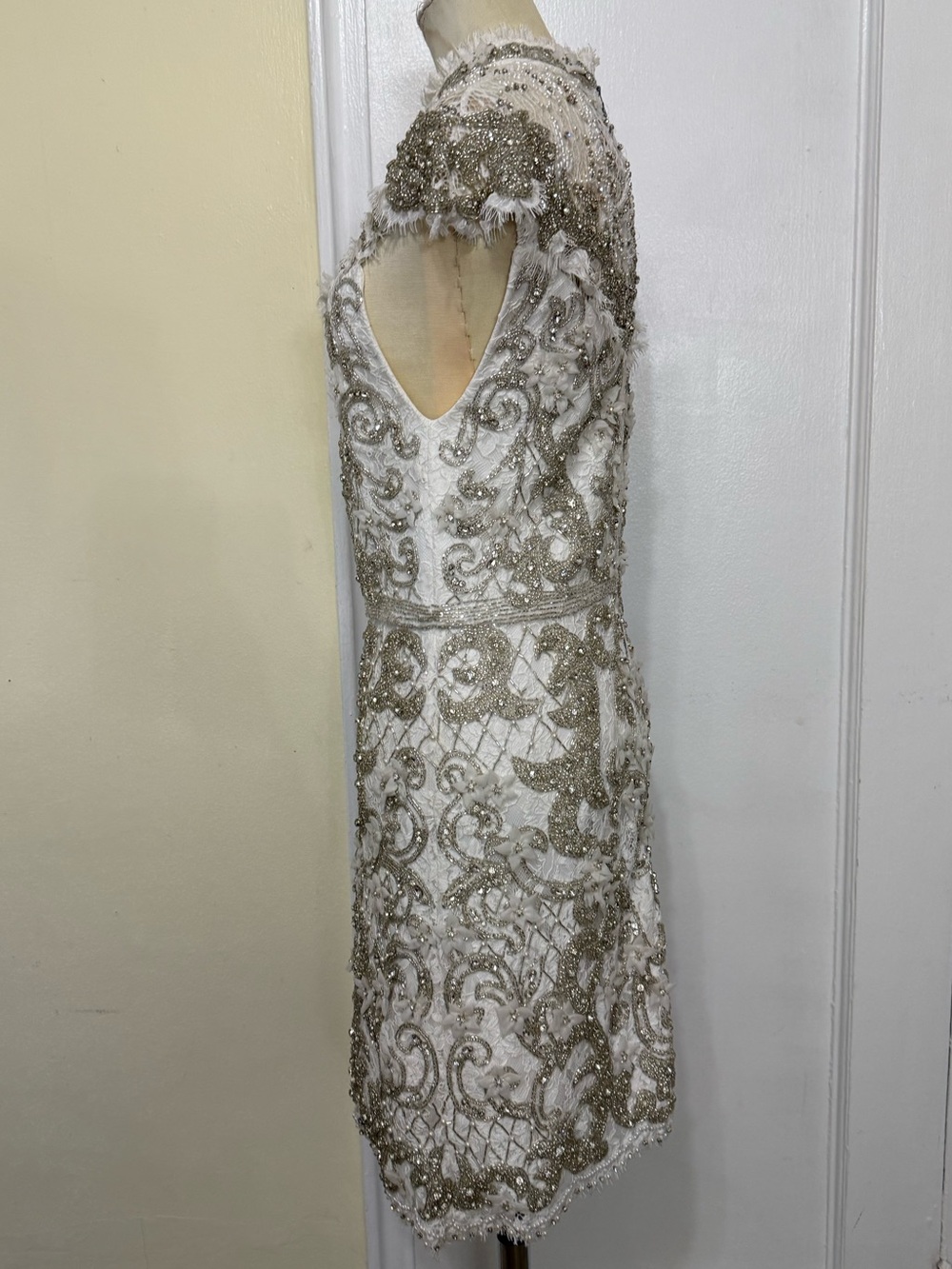 Alice + Olivia
PRIA MINI GOWN - Picture 9 of 16